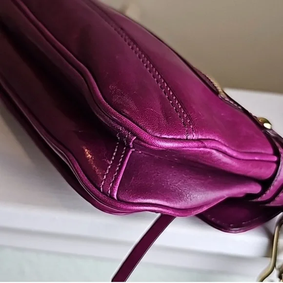 COACH 12450 Hampton Lindsey Leather Plum Flap Turnlock Clutch Charm Wrist Strap - Picture 7 of 12